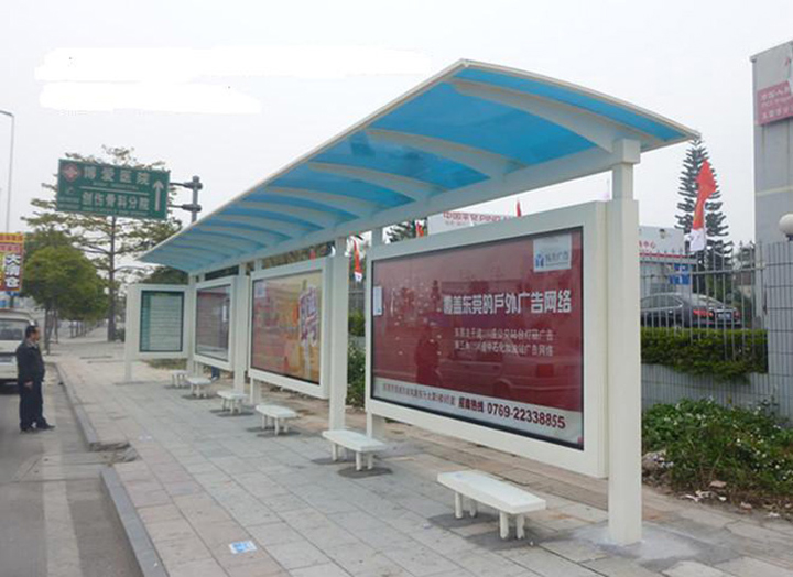 金壇城市一景 公交車候車亭的溫暖與思考